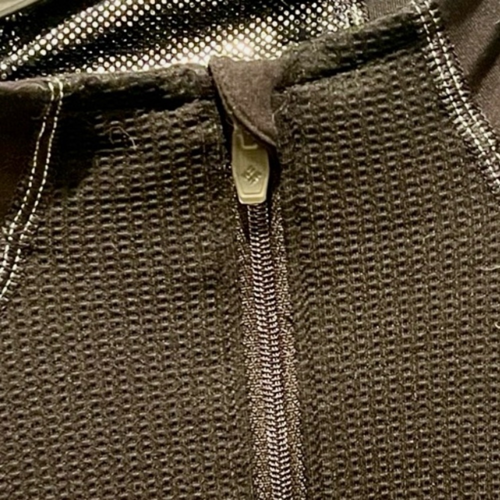 Columbia Black Half-Zip Pullover - Picture 8 of 9